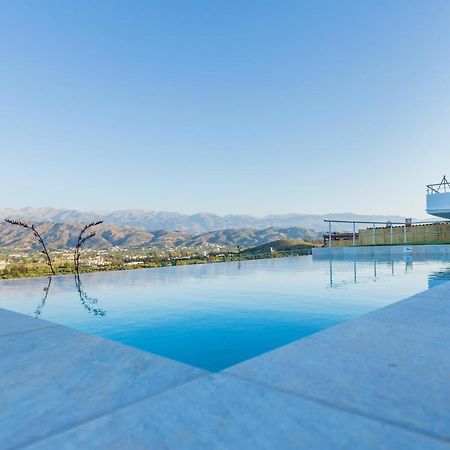 Villa Oasis Galatás 外观 照片