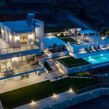 Villa Oasis Galatás 外观 照片