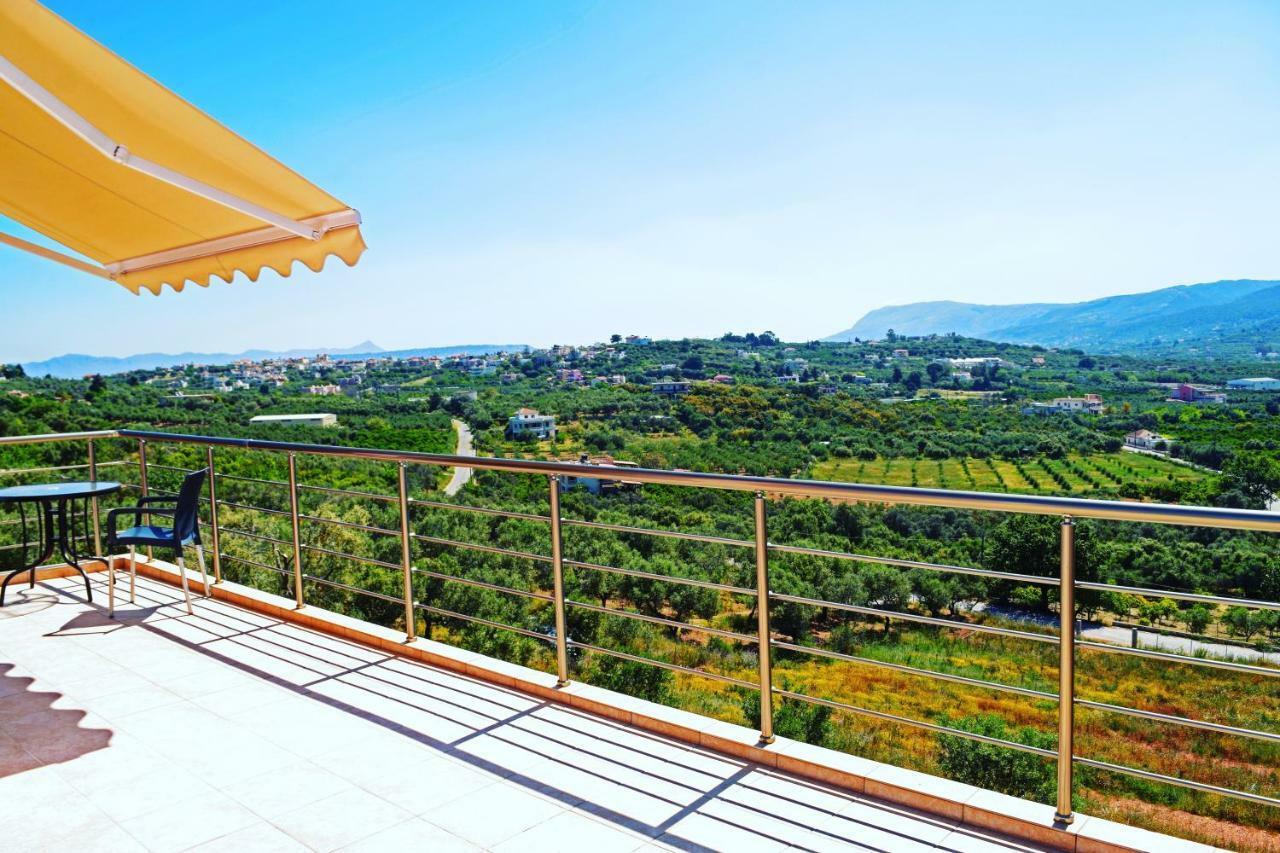 Villa Oasis Galatás 外观 照片