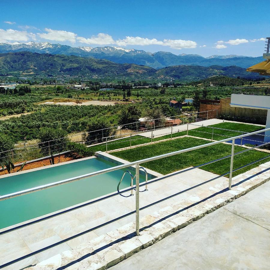 Villa Oasis Galatás 外观 照片