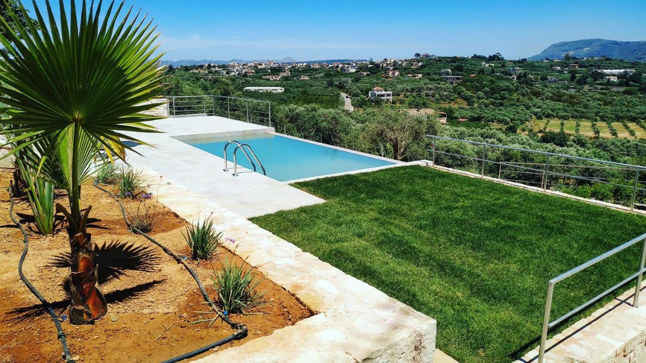 Villa Oasis Galatás 外观 照片