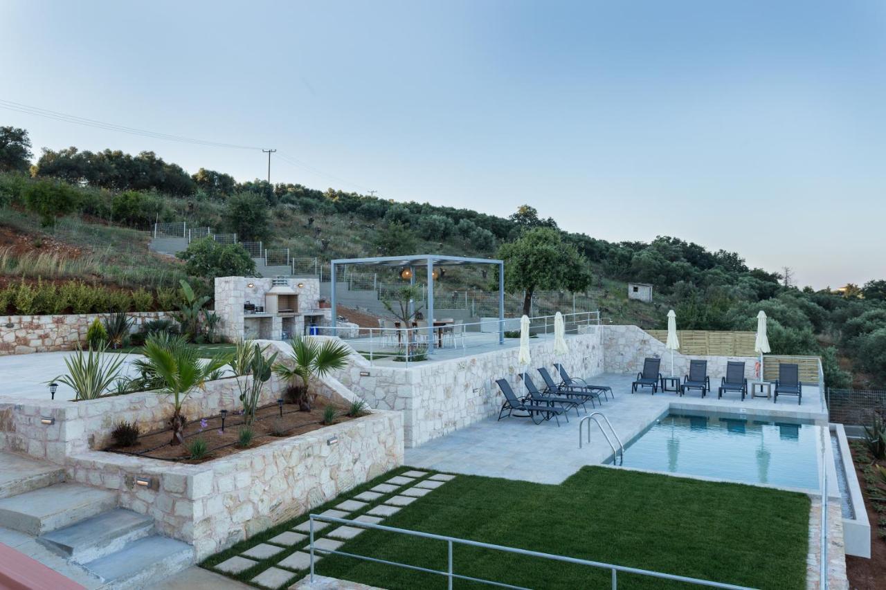 Villa Oasis Galatás 外观 照片